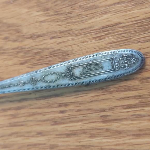 Vintage Community Silver Plate Butter Knives 9 - Picture 6 of 6